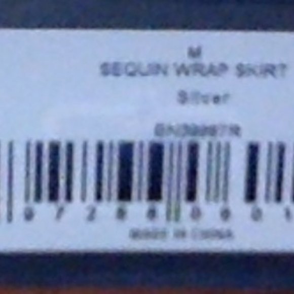 STEVE MADDEN Silver Sequined Mini-Skirt - Picture 3 of 3